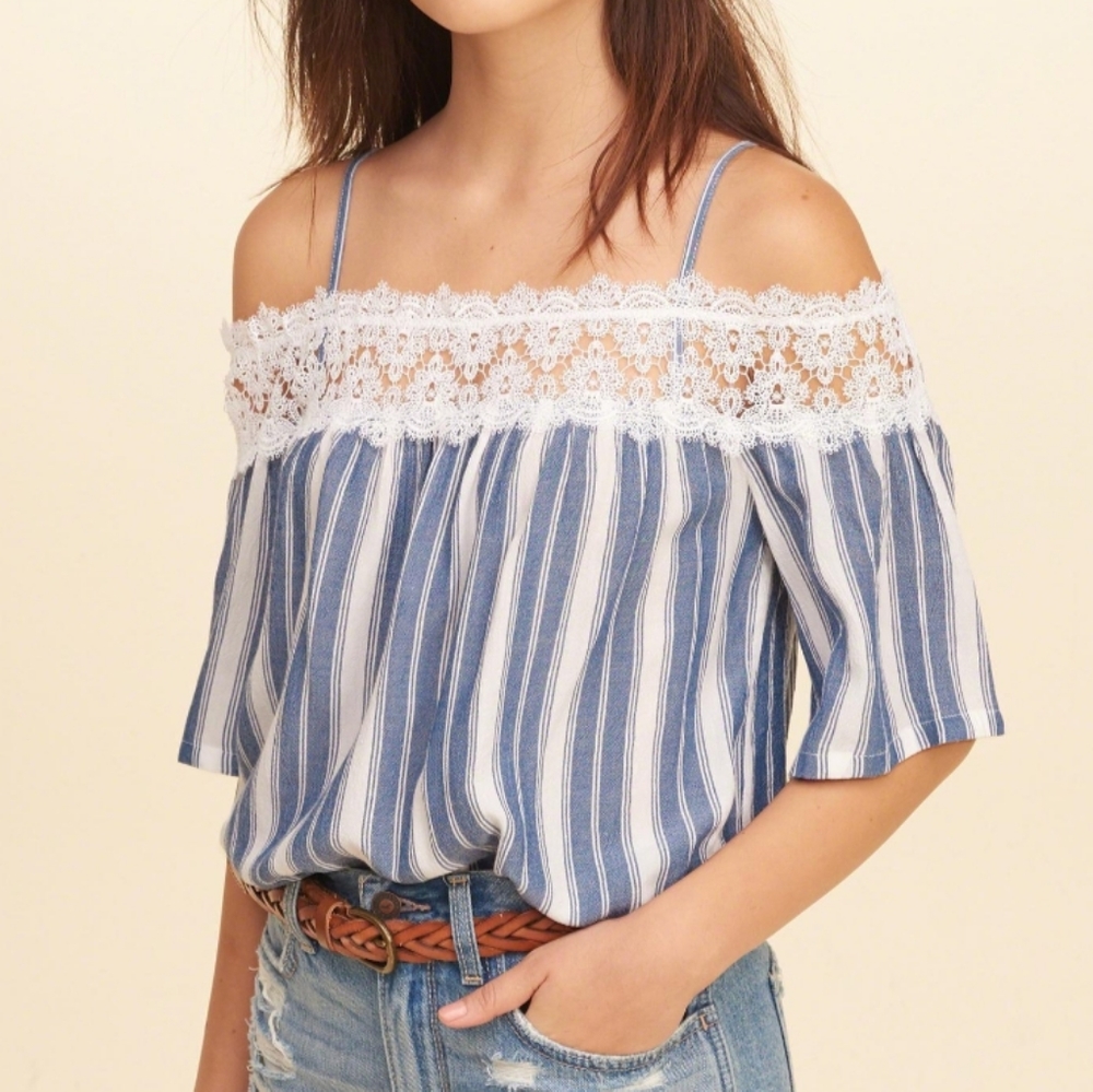 Crop Striped Off The Shoulder Shirt